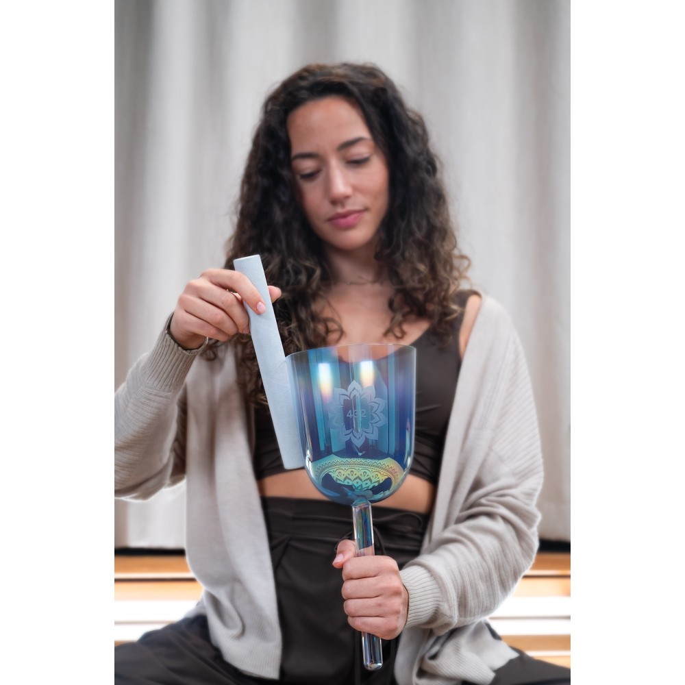 5.5" Співоча чаша MEINL Sonic Energy Essence Crystal Singing Bowl 432 Hz Slate Blue Lotus Flower ECSB432LF